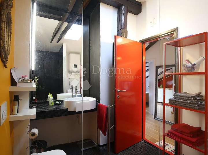 Rijeka, Centar, 116 m2, 2S+DB, balkon, pogled na more