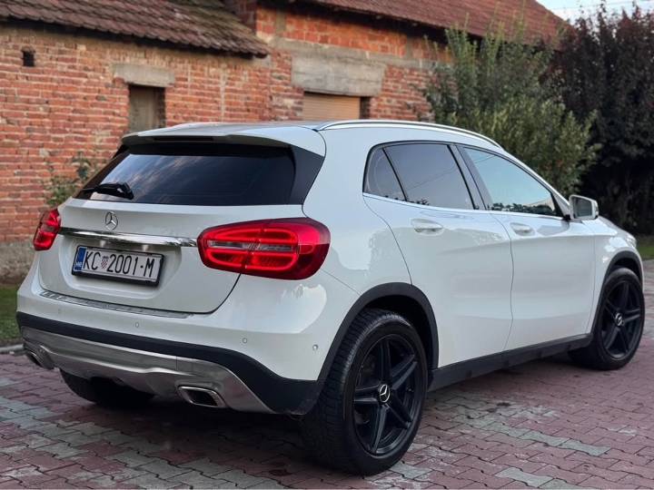 Mercedes Benz GLA 200 CDI