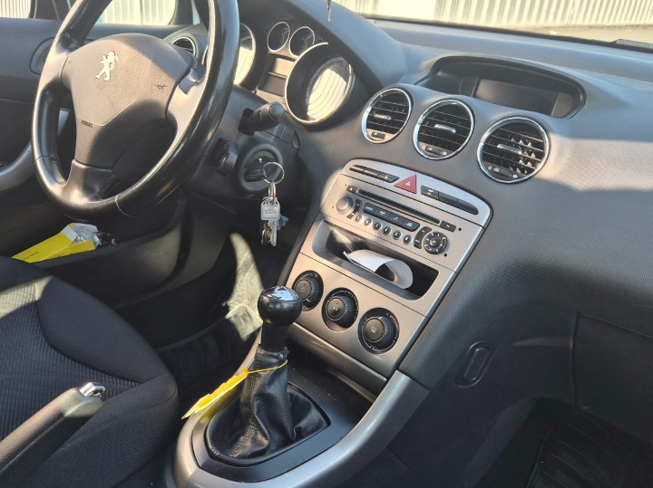 Peugeot 308 1.6 HDI, 68 kW