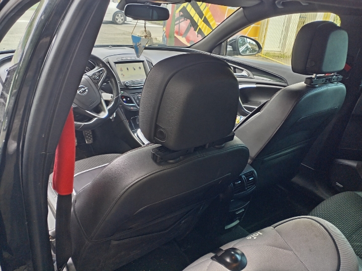 Opel Insignia OPC line