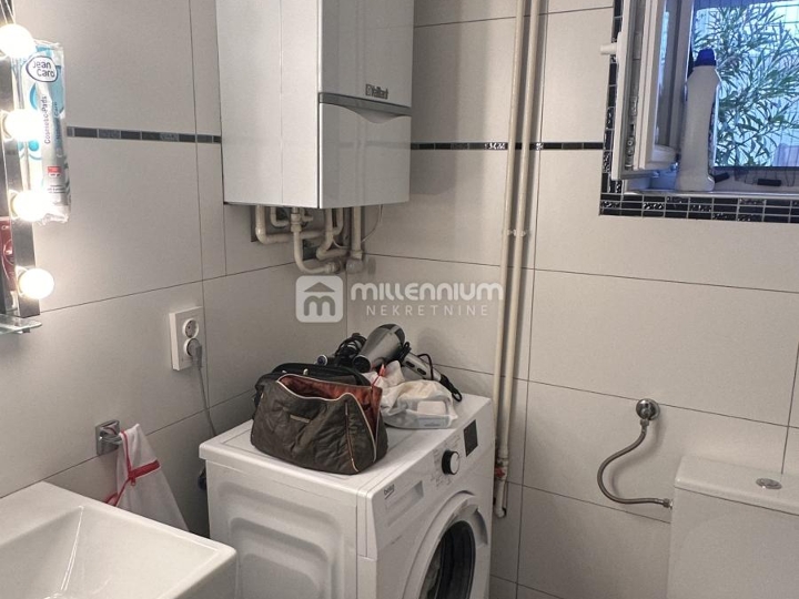 Kostrena, 160m2, samostojeća kuća, stan i apartman, velika okućnica
