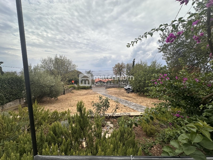 Najam, Kostrena, 140m2, lijepa kuća s velikom okućnicom okućnicom