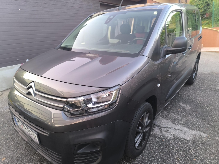 Citroen Berlingo 2021. god - 1. vlasnik, servisna knjiga, garancija