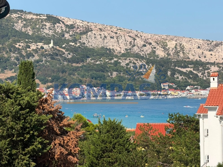 Stan s pogledom na more, Baška