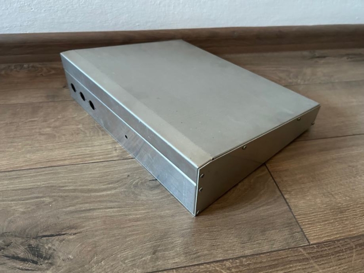 Aluminijsko kućište za izradu i ugradnju raznih el. uređaja