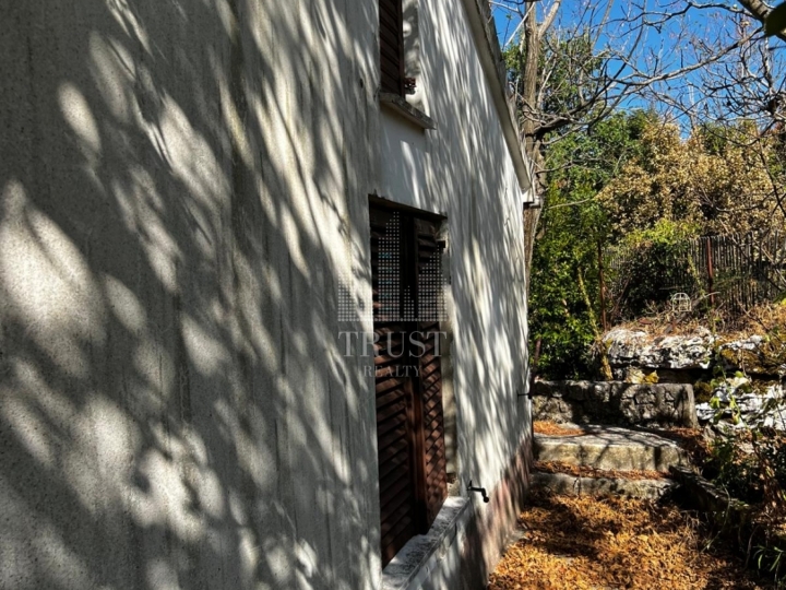 Labin, Nedeščina - kuća za adaptaciju