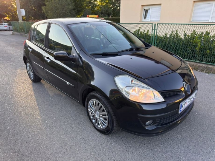 Renault Clio 1.5 dCi 86 KS | 135.000 km | reg. 03./27 | servisiran