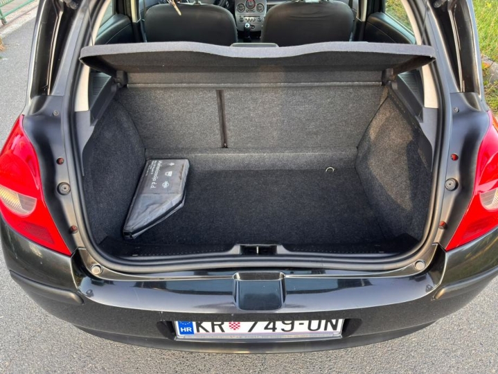 Renault Clio 1.5 dCi 86 KS | 135.000 km | reg. 03./27 | servisiran
