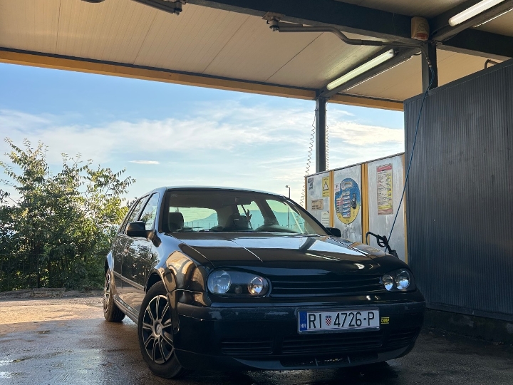 VW Golf 4 1.9 TDI 74 kW – 2002. godište