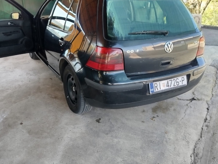 VW Golf 4 1.9 TDI 74 kW – 2002. godište