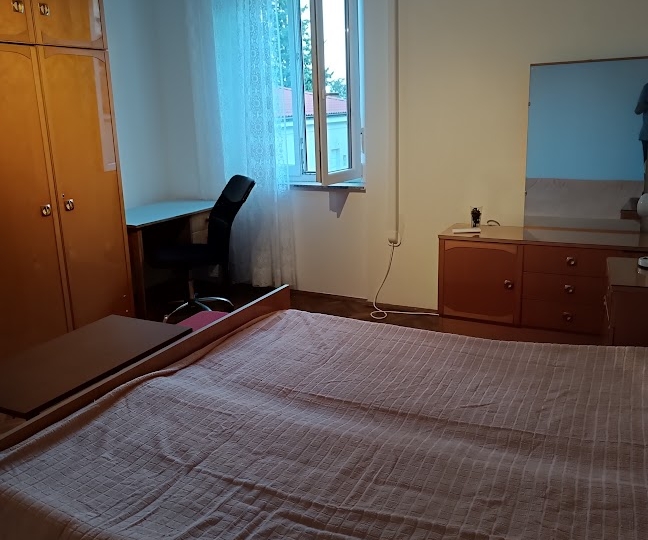 Vojak-2s kl. stan, 55m2, 150 m od kampusa, iznajmljuje se studentima