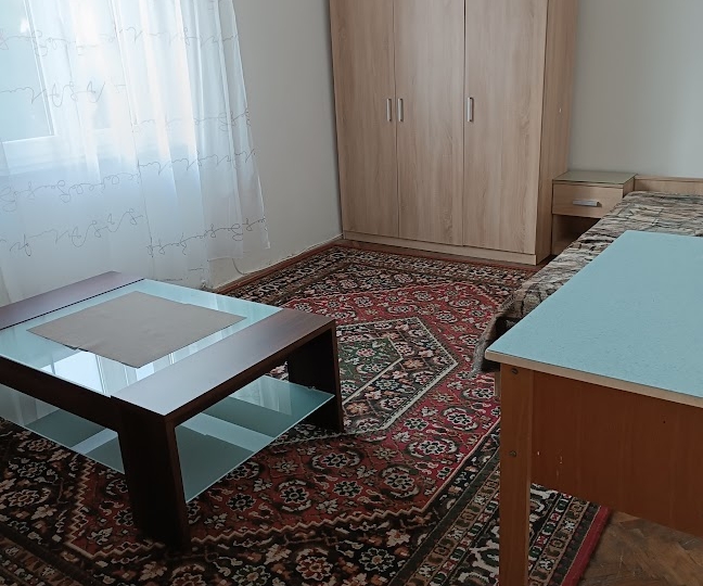 Vojak-2s kl. stan, 55m2, 150 m od kampusa, iznajmljuje se studentima