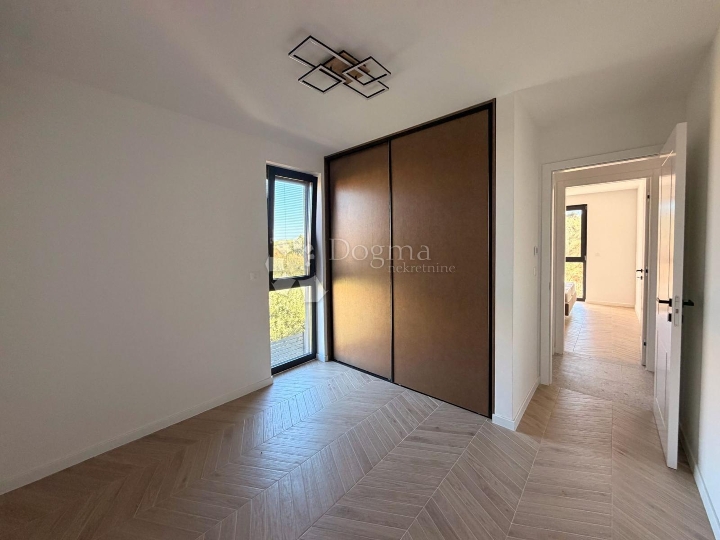 Moderan stan 62,50 m² u novogradnji – 200 m od mora