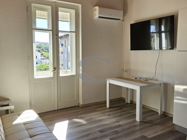 Rijeka, Centar, 2S+DB