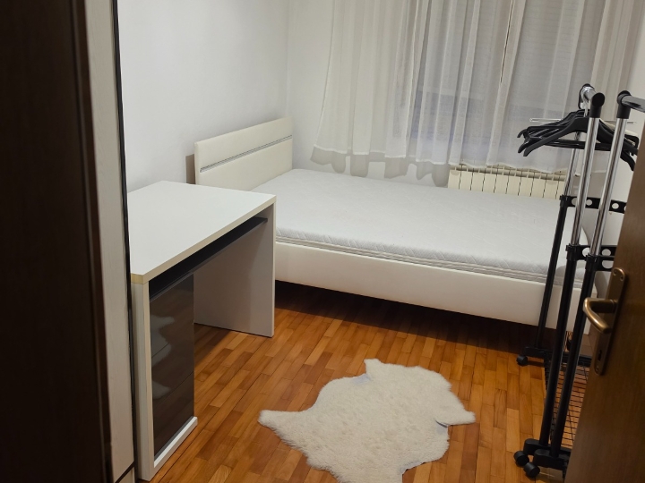 Rijeka Grbci, iznajmljuje se stan 80 m2, 3S+DB