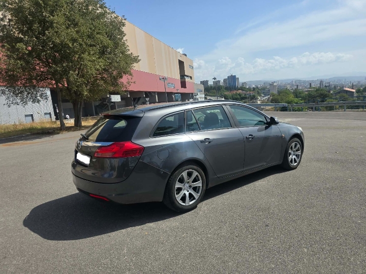 Opel Insignia 2.0 CDTi 