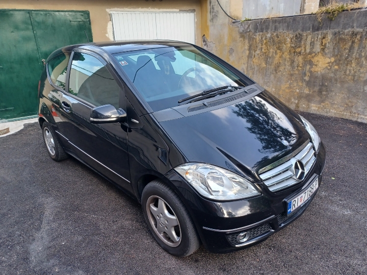 Mercedes Automatic A 180 odličan garažiran, 2. vl.