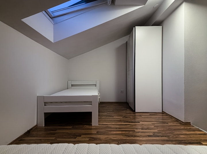 Zadar, novonamješten dvoetažni, trosoban stan 82 m²