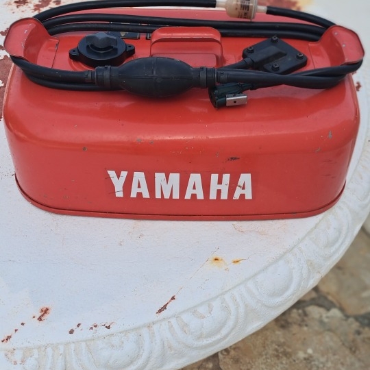 Rezervar Yamaha limeni