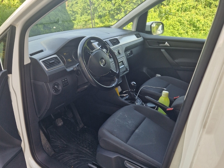 VW Caddy Kombi Van  2.0 TDI 150 KS – | Servisna | 100% odbtiak