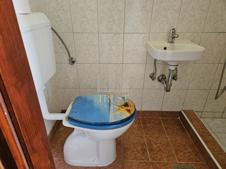 Labin, Martinski - prostrani stan za najam