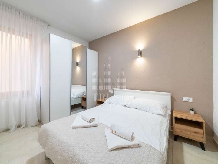 Opatija, Centar - 2 apartmana za prodaju