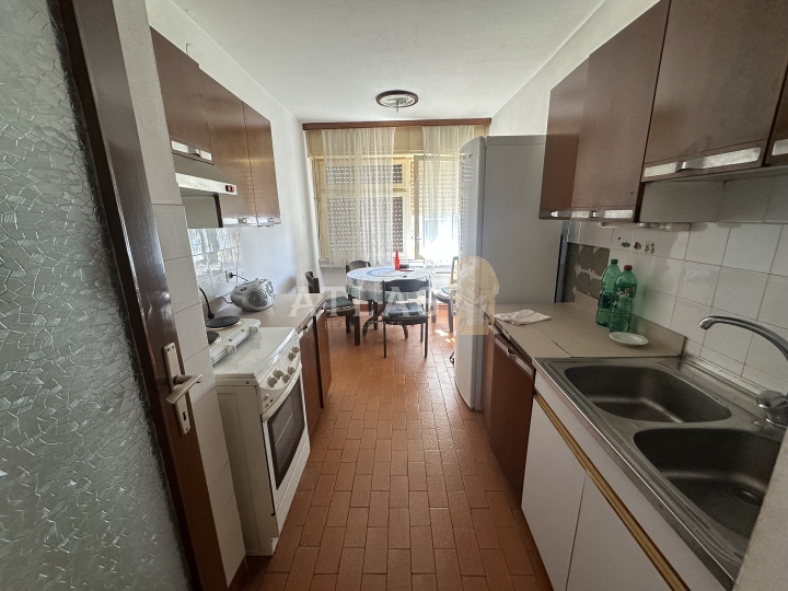 Rijeka, Kozala | Trosoban stan s pogledom na more