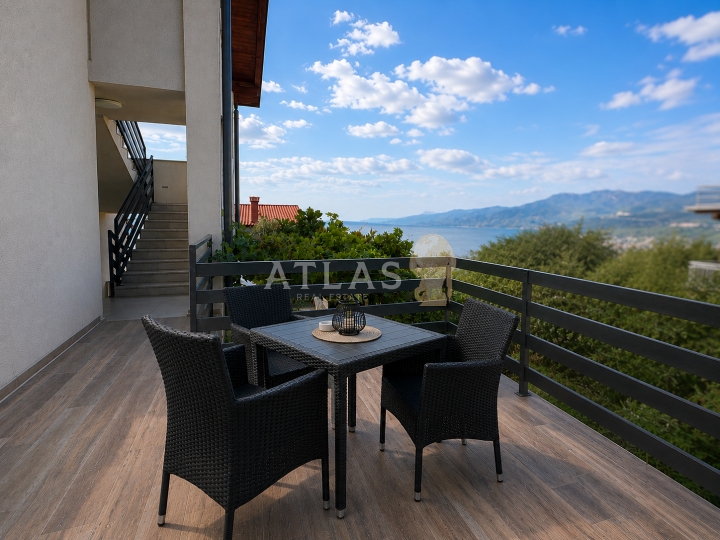 Kastav – prostran stan za najam, 2S+DB, 85 m², pogled na more