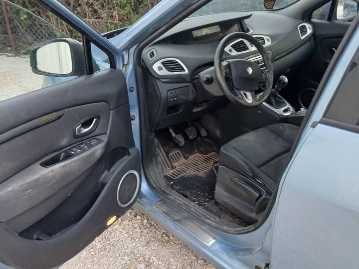 Renault Scenic 1.5 DCi