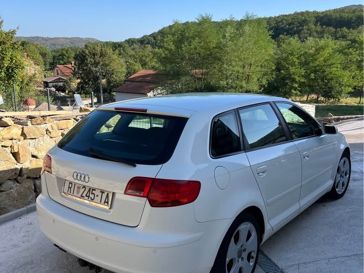 Prodajem Audi