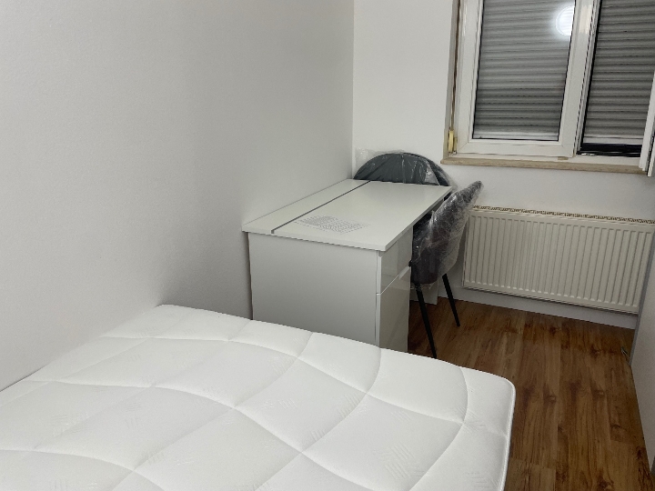 Iznajmljujem 2S+DB na Donjoj Drenovi