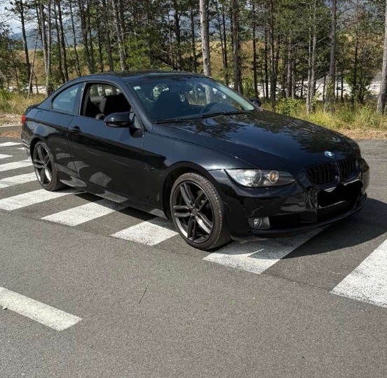 Prodajem BMW Coupe E92, 320D, 2008. godište