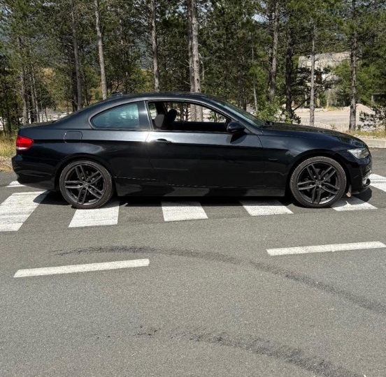 Prodajem BMW Coupe E92, 320D, 2008. godište