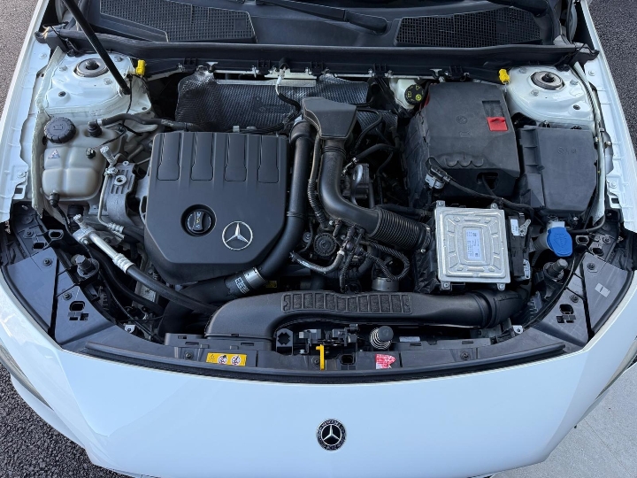 Mercedes Benz A-200 Sport
