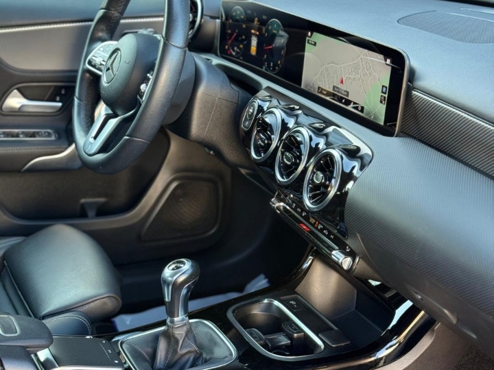 Mercedes Benz A-200 Sport