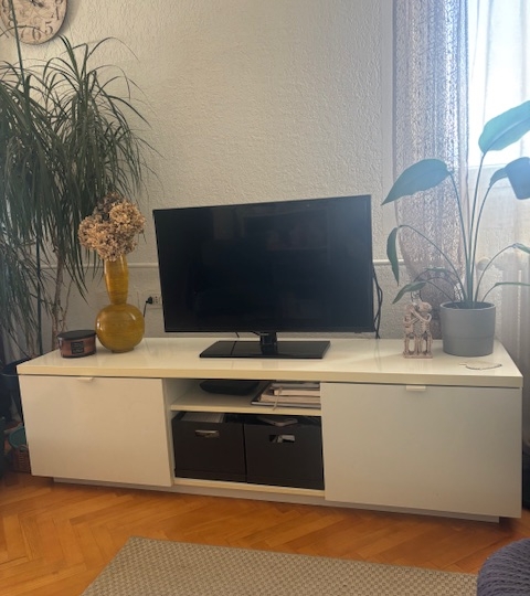 TV klupa