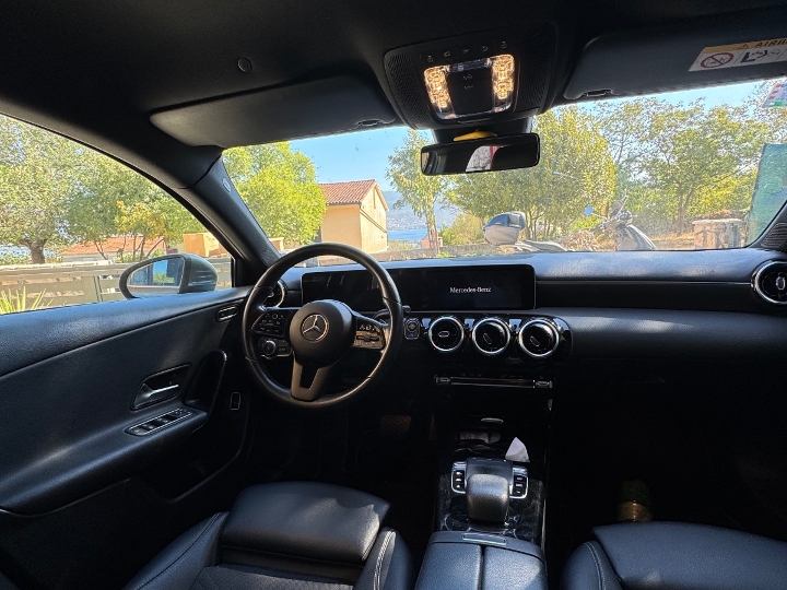 Mercedes A180D, 2020. god.