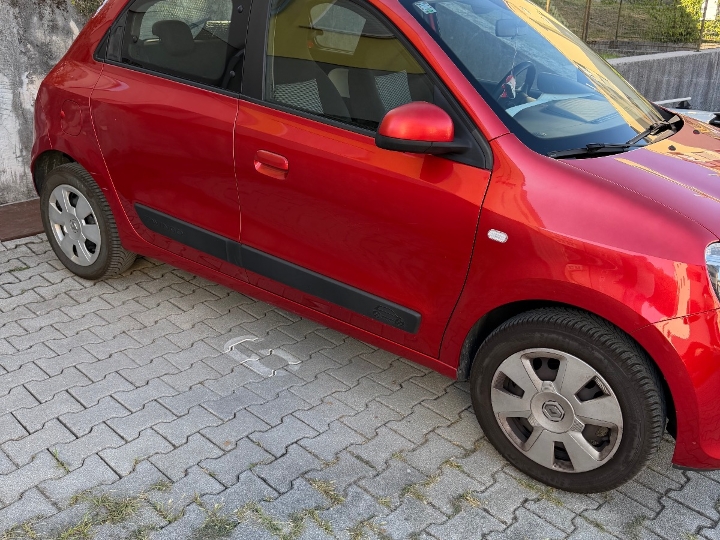 Prodajem Renault Twingo 1.0 SCe