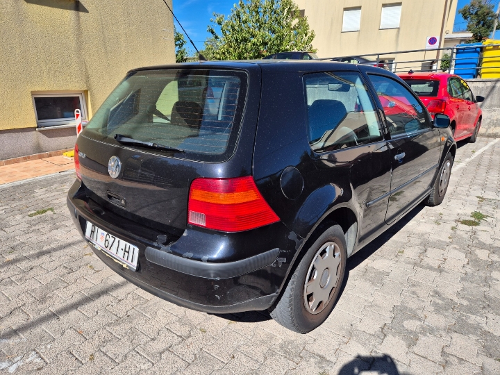 VW Golf 4