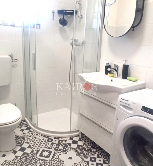 Krnjevo, blizu ZTC-a, 44 m2 - moderan