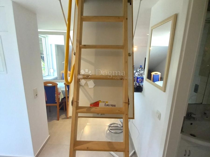 Jadranovo, apartman na desetak minuta hoda od plaže
