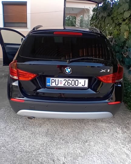 BMW X1 2,0, 168.000 km 