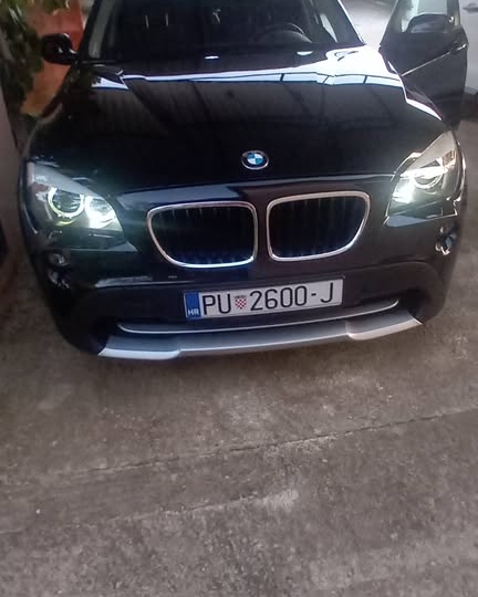 BMW X1 2,0, 168.000 km 