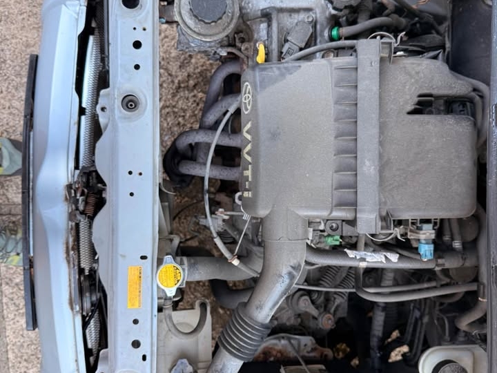 Toyota Yaris 1.0 benzin