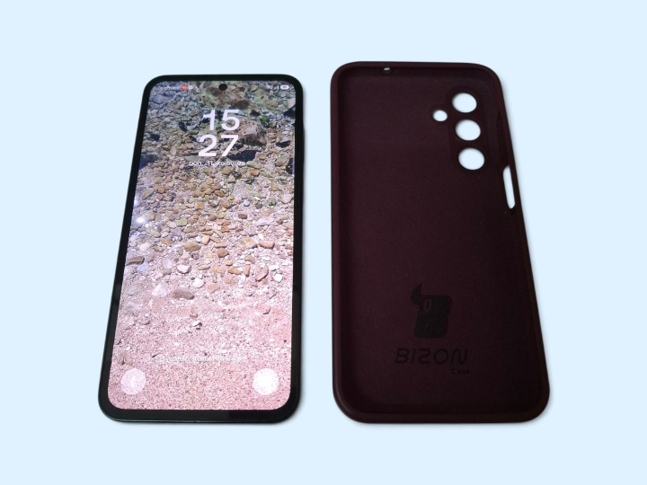 Mobitel Samsung M35 + gratis memorijska kartica