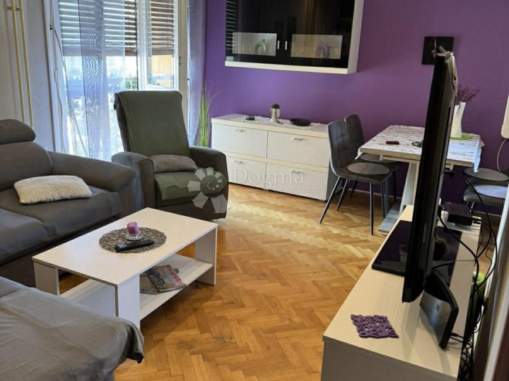 Sunčani stan za najam na Gornjoj Vežici - 2S+DB