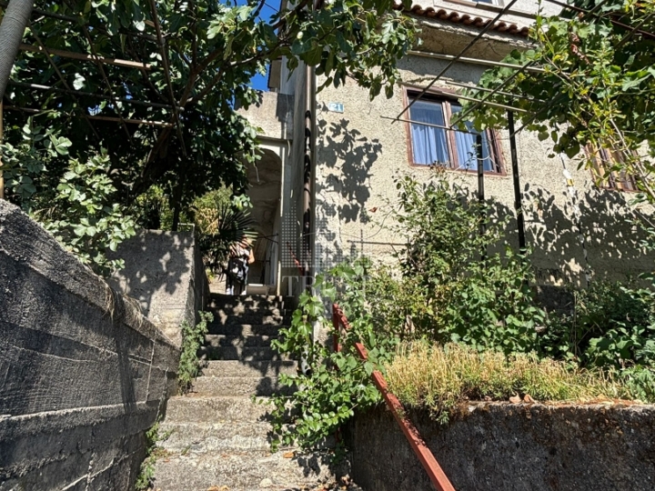 Rijeka, Škurinje - stan za radnike