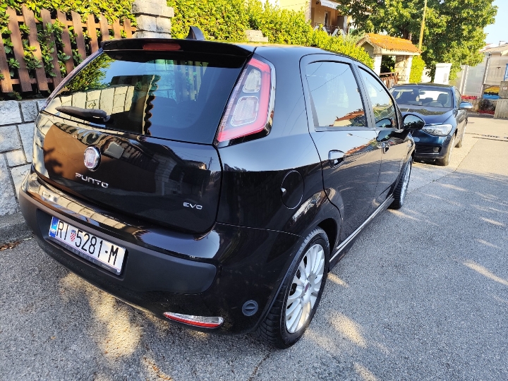 Fiat Punto Evo 1.4 Lpg