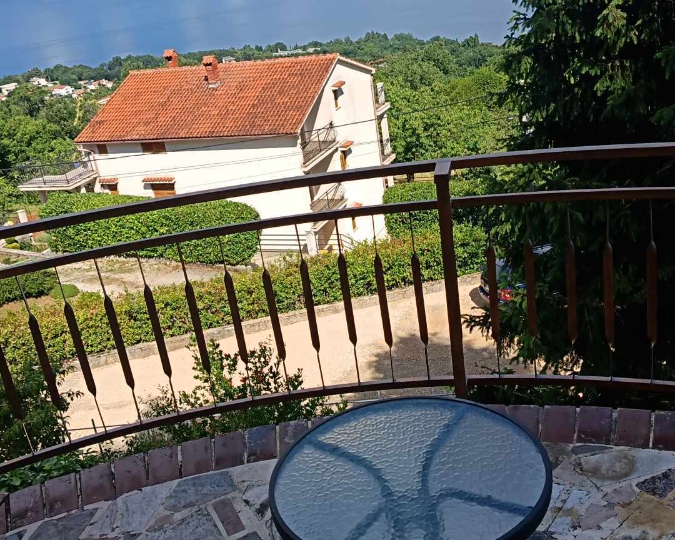 Oprič, apartman