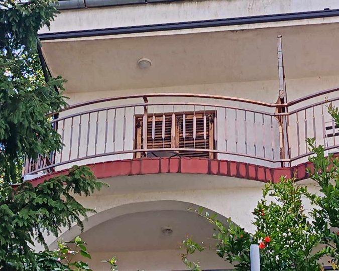 Oprič, apartman